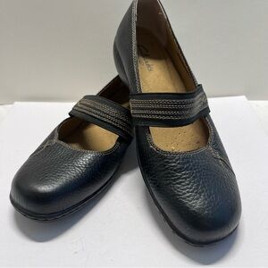Clarks Active Air Brown Leather Mary Janes Shoes Women’s size 8 Wide